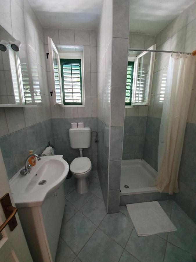 Apartmani Mira Supetarska Draga Exterior foto
